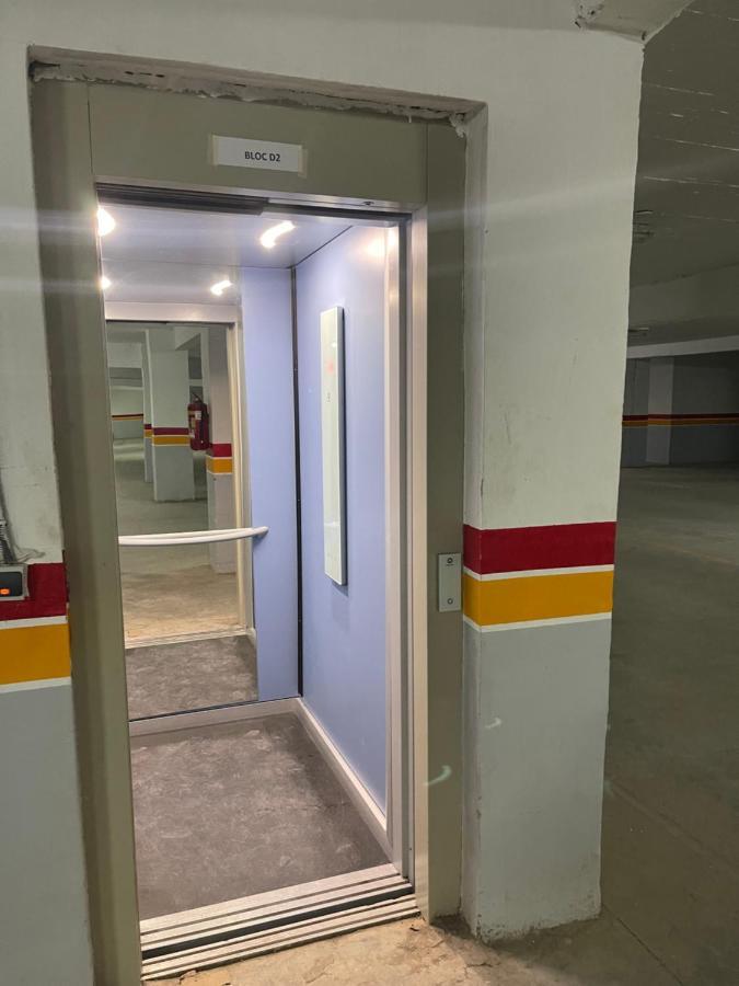 Appart A Cote De La Gare Du Train Marrakesh Eksteriør billede